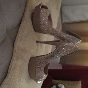 Bling bling Aldo heels
